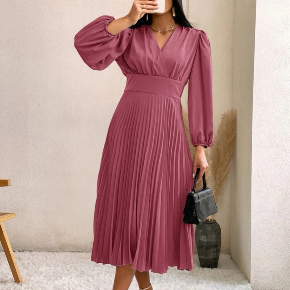 Luxe lantern sleeve pleated dress - Picture 9 of 16